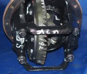 4111034031 TOYOTA Rear Axle Differential T100 Tundra #3