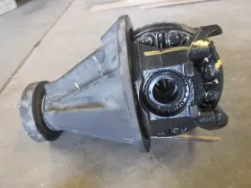 440-58648W TOYOTA Locking Rear Axle Differential Carrier #2