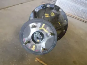 440-58648W TOYOTA Locking Rear Axle Differential Carrier #3