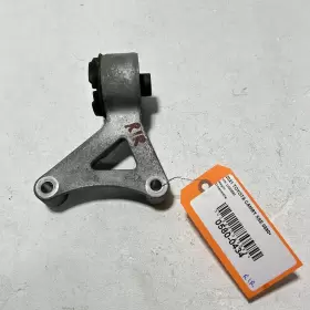 52380-0R050 TOYOTA Rear Differential Passenger Mount Bracket #2