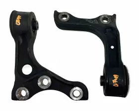 5238004010 TOYOTA Front Differential Axle Bracket Set Tundra