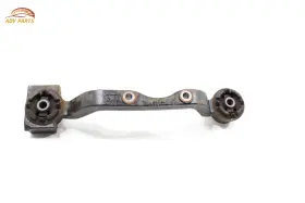 5238047010 TOYOTA Rear Differential Housing Bracket Prius #2