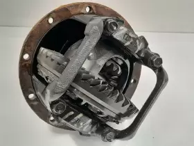 4111034341 TOYOTA TRUCKS Rear Differential Carrier Tacoma #2