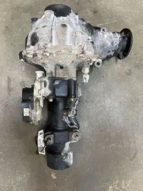 4111035D71 TOYOTA TRUCKS Front Differential Carrier Tacoma