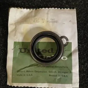 8618702 UNITED DELCO Trans Rear Seal Nos Buick Cadillac Chevy