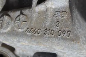 4460310090 VOLKSWAGEN Rear Differential Carrier Diesel #3