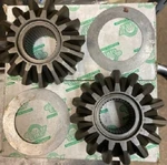 E5tz4236a - Side Gear Kit Ford 10-1/4" (35 Spline) Differential ***new***. Fixed Price $39.88.