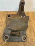 99 Ford F350 4x4 Front Axle Bracket Sway Bar Mount F81a-5a316-ae. Fixed Price $145.00.