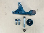 Lexus Lx570 Land Cruiser Front Differential Carrier Support 2008-2021 Oem. Fixed Price $65.00.